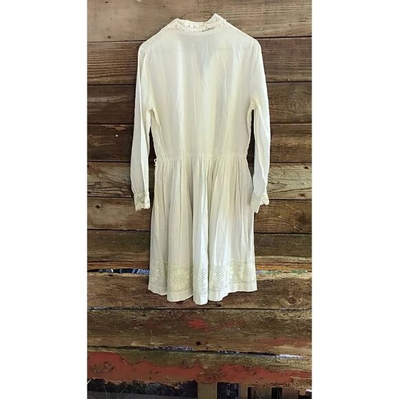 60s cream colored lacy dress in very good condition size 18 armpit armpit 14 wai - Picture 10 of 10